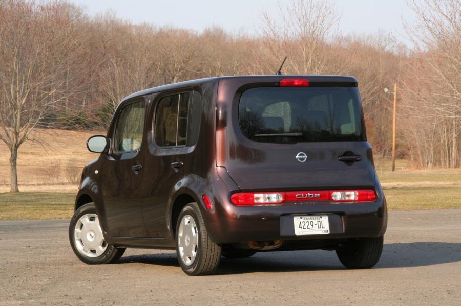  Nissan Cube (Z12) 2009 года  (US) (фото 5 из 84)